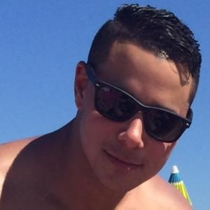 Meet your Posher, Javier